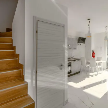 Modern Flat With Shared Pool * ביביונה