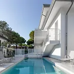 Daire Modern Flat With Shared Pool