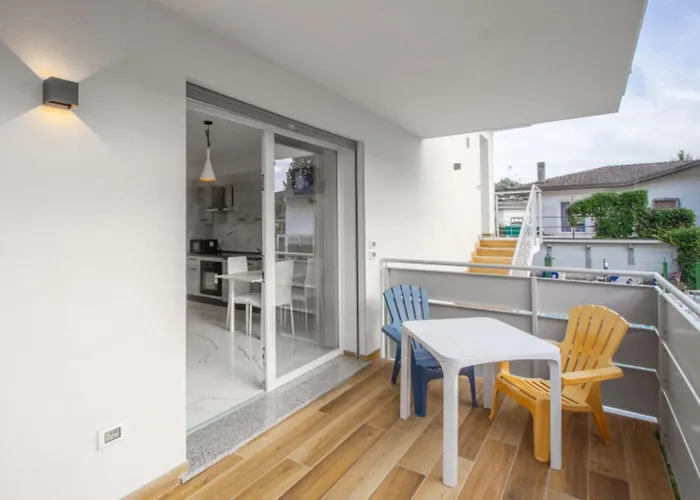 Modern Flat With Shared Pool Daire