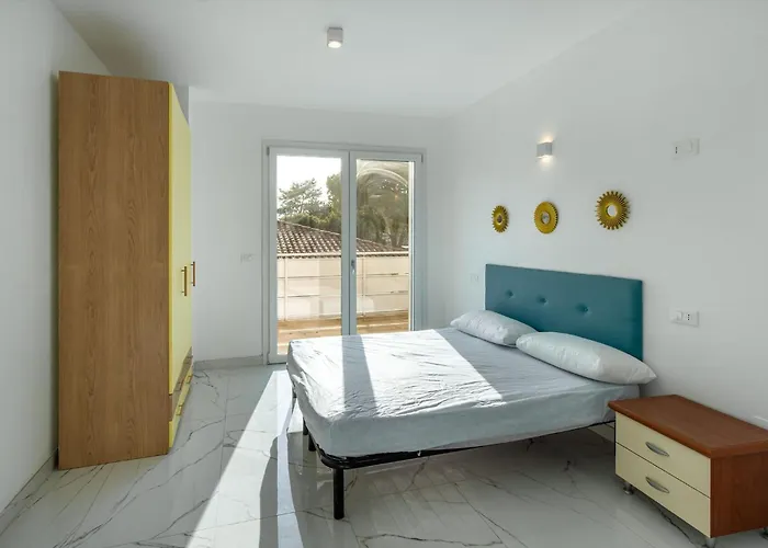 Modern Flat With Shared Pool Apartment *